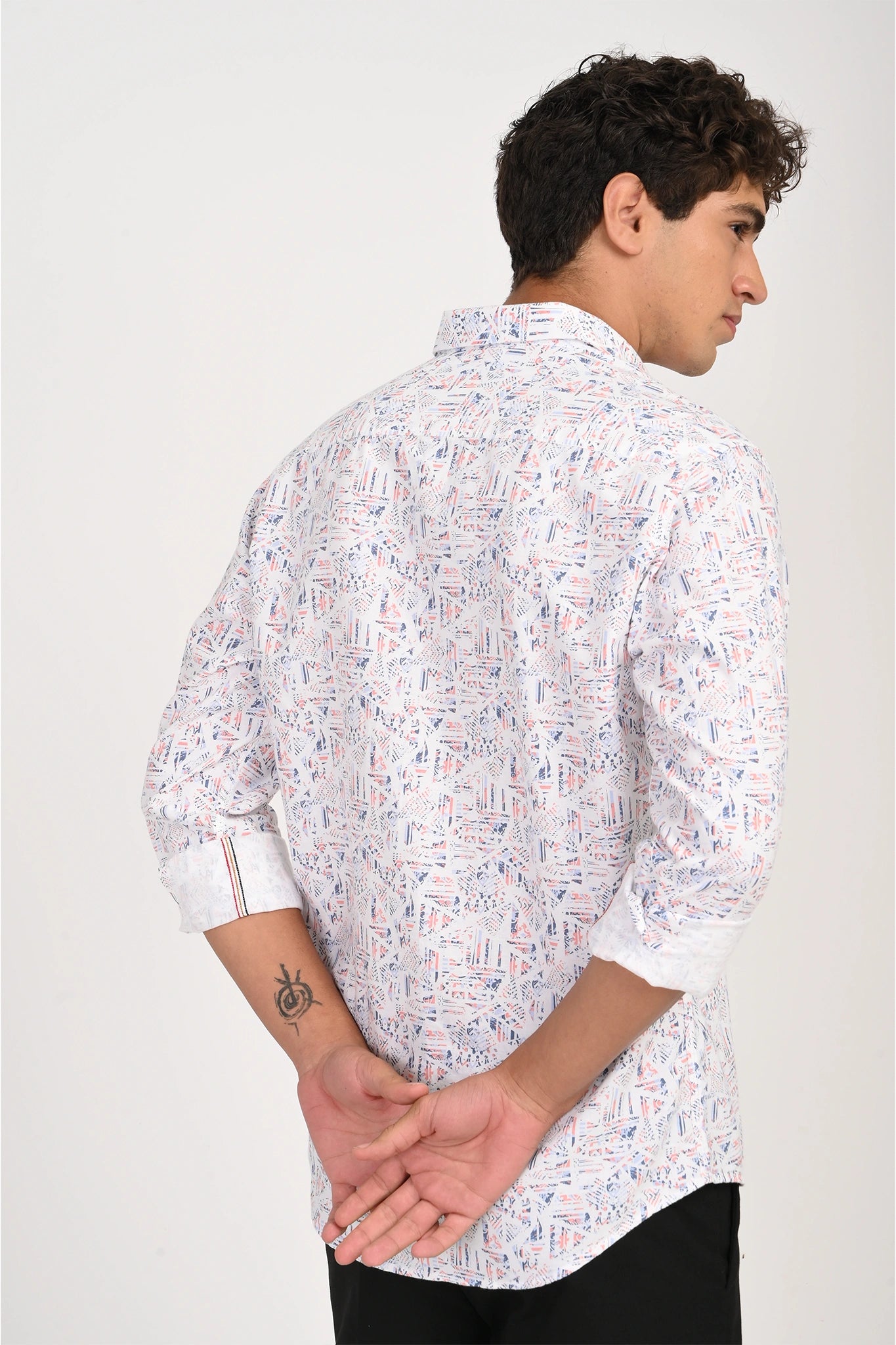 OXFORD COTTON WHITE GEOMATRIC PRINTED SHIRT