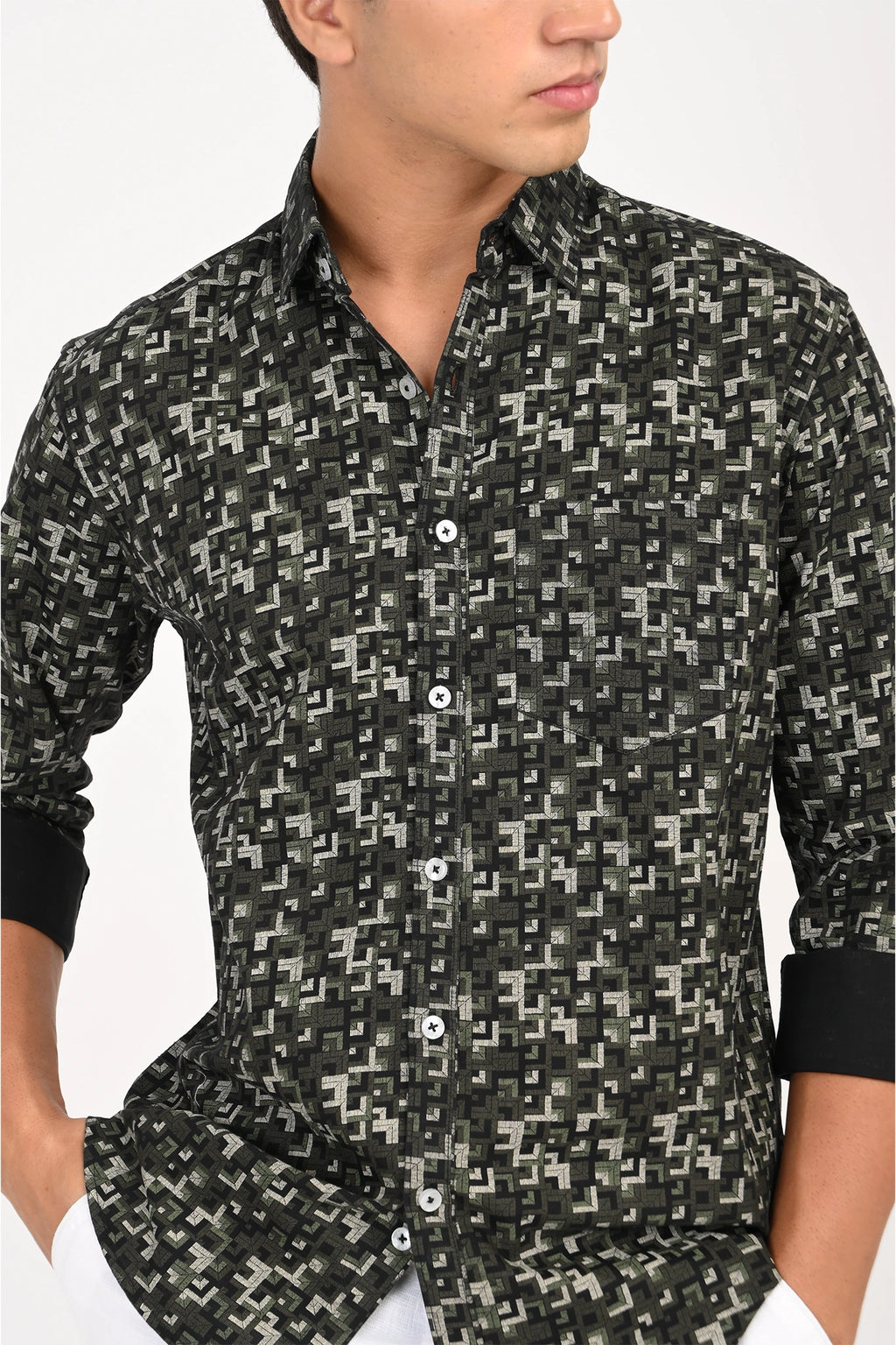 OXFORD COTTON BLACK GEOMATRIC PRINT