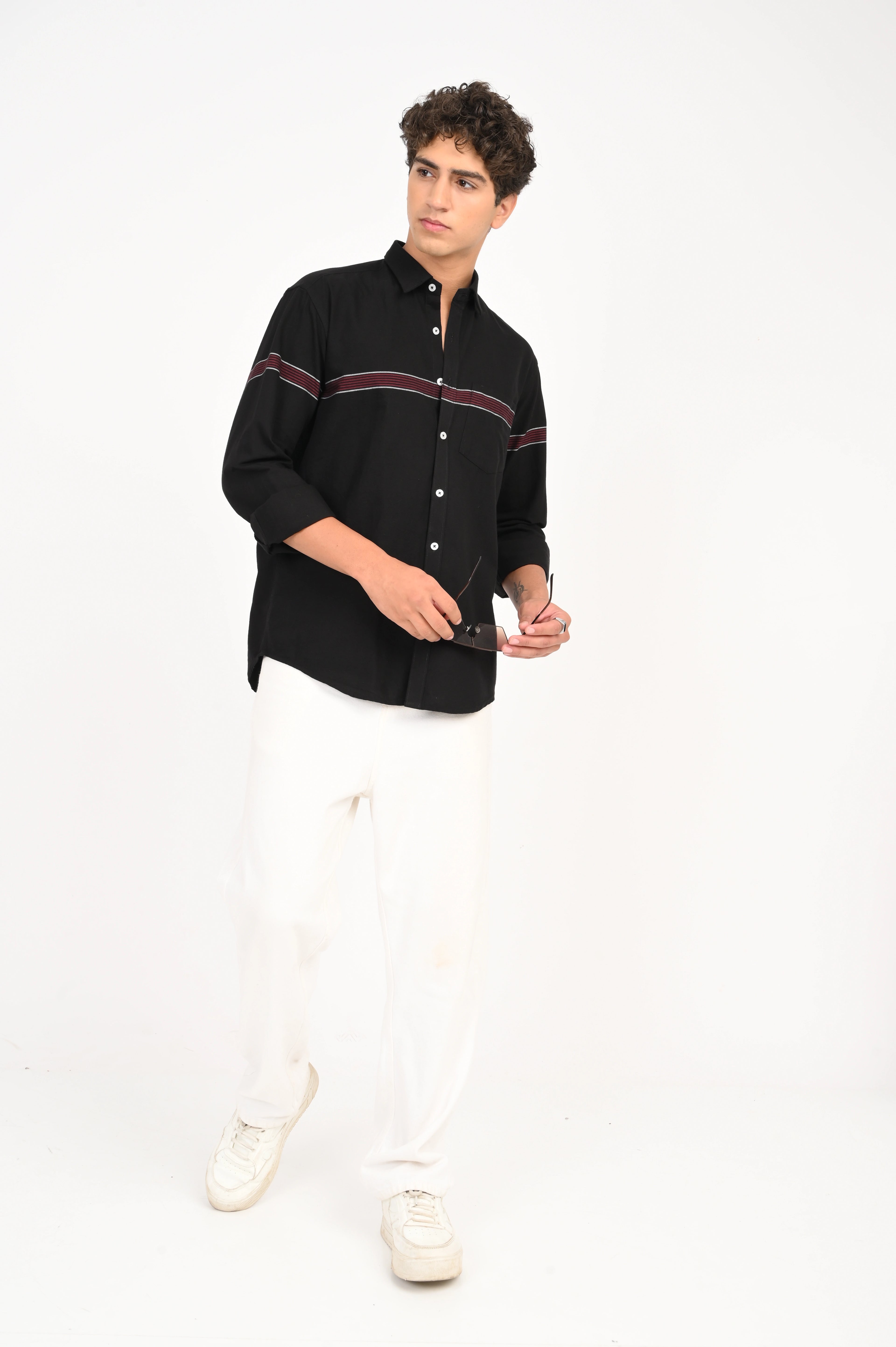 OXFORD CHEST PANAL BLACK